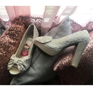 ✨American Rag Platform Heels✨